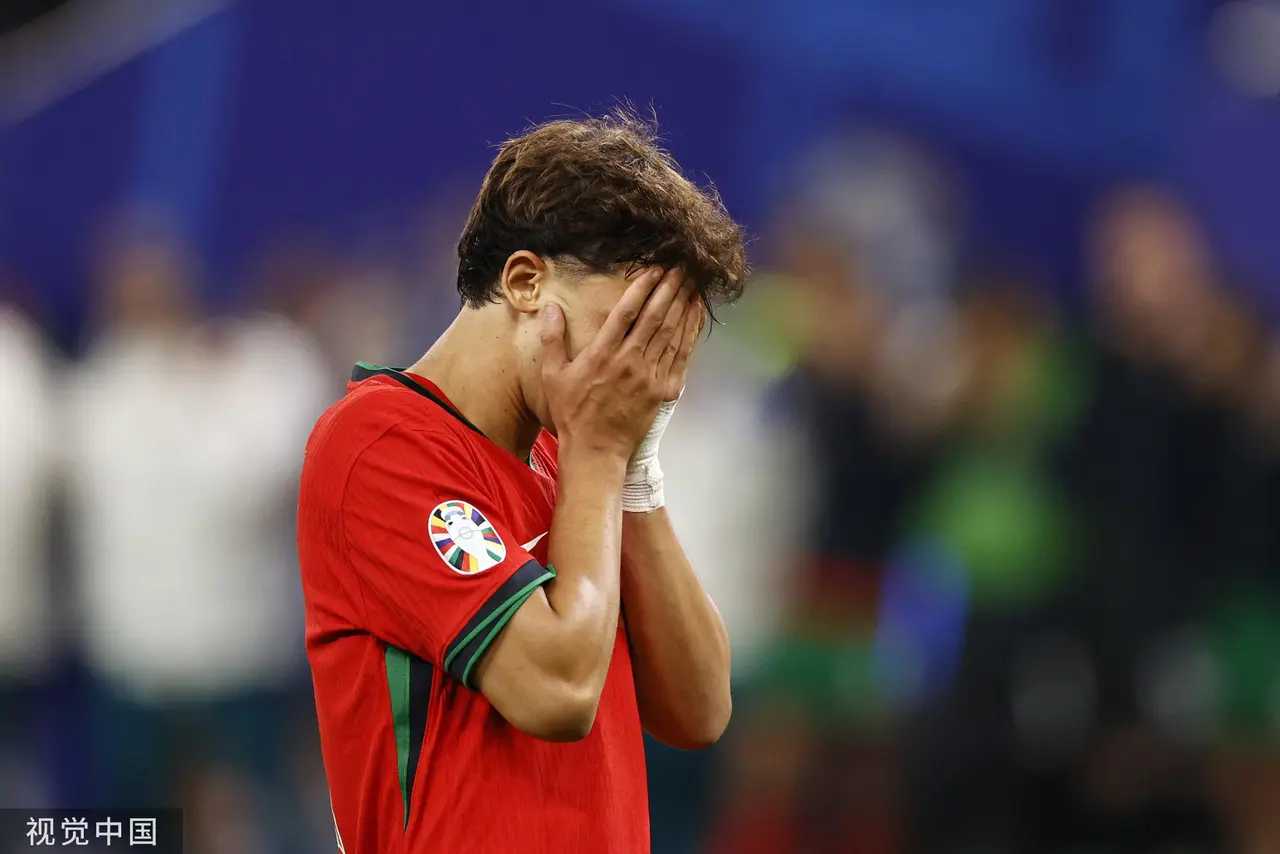 欧洲杯决赛惊险揭幕，实力对决谁能笑到最后的简单介绍